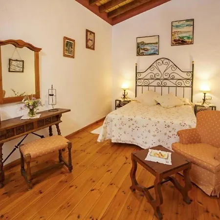 Holiday home In El Mit Garten, Grill Und Terrasse