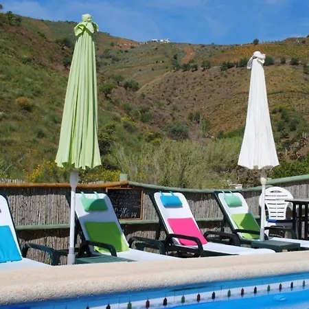 In El Mit Garten, Grill Und Terrasse Borge